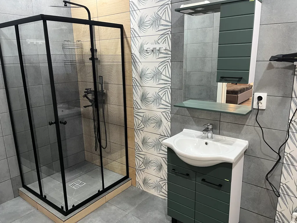 Квартира однокомнатная на площади Свободы, 55 м², Валдай — ванная комната, фото 2