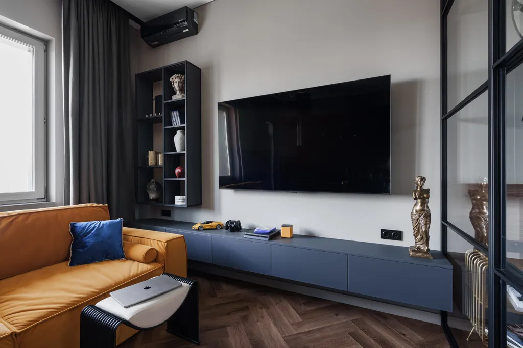 Квартира однокомнатная в Советском, 55 м², Красноярск — спальня, фото 6