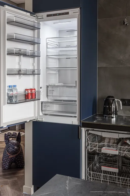 Квартира однокомнатная в Советском, 55 м², Красноярск — кухня, фото 11