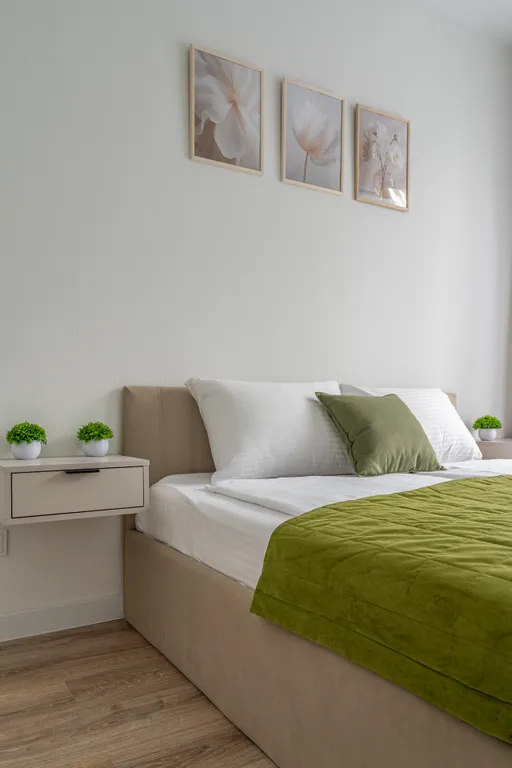 Квартира однокомнатная в Академическом, 43 м², Екатеринбург — спальня, фото 2