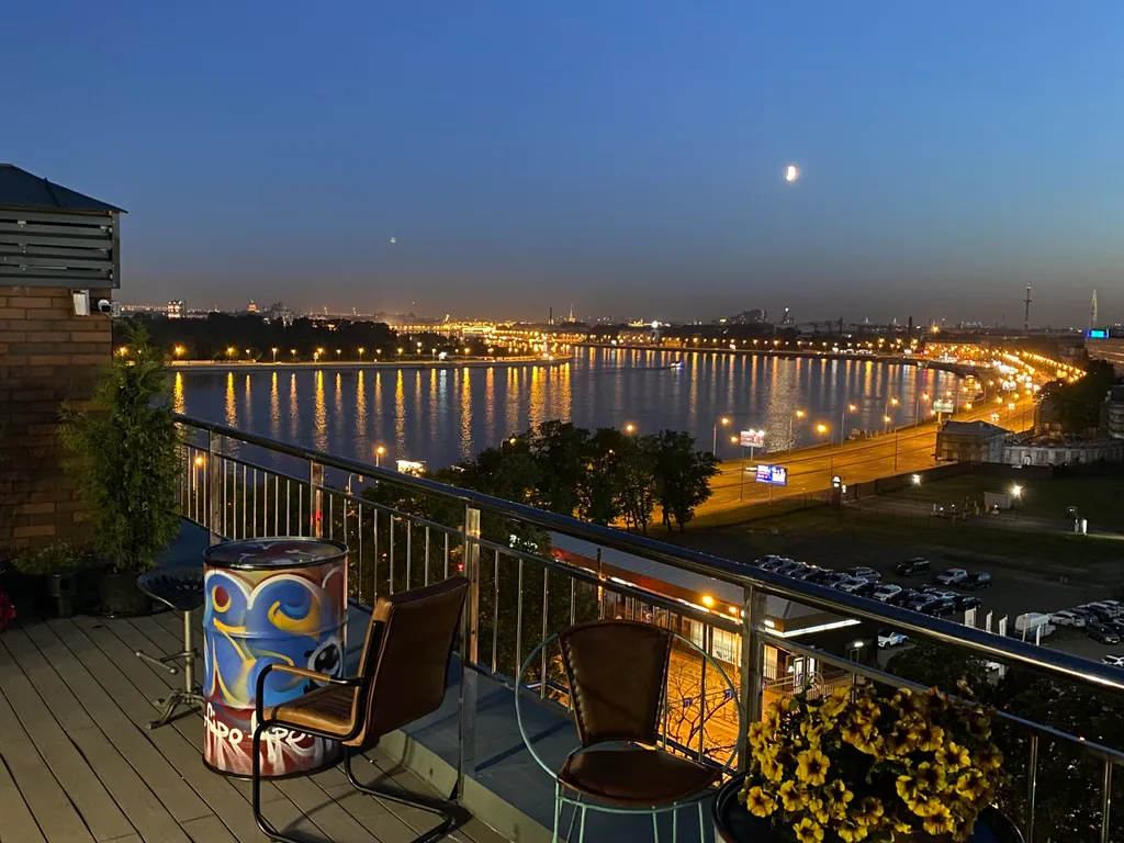 Квартира трёхкомнатная в Красногвардейском, 105 м², Санкт-Петербург — фото 21