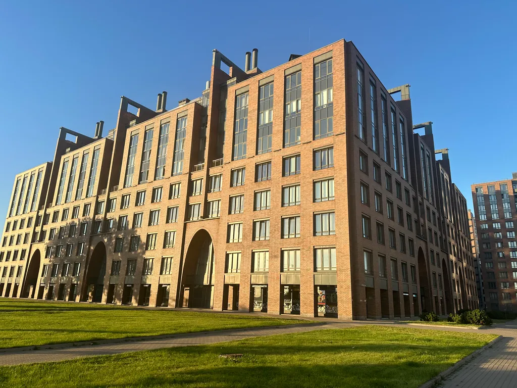 Квартира трёхкомнатная в Красногвардейском, 105 м², Санкт-Петербург — фото 37
