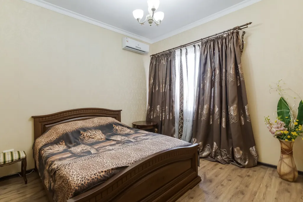 Квартира однокомнатная на улице 20-я Линии, 68 м², Ростов-на-Дону — фото 13