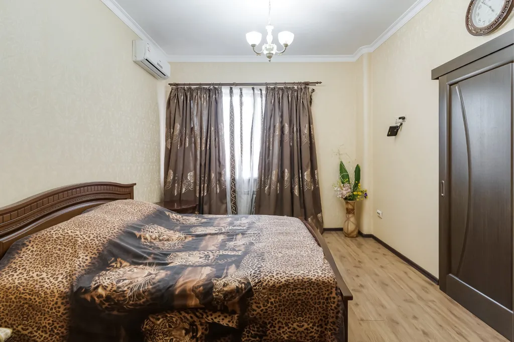 Квартира однокомнатная на улице 20-я Линии, 68 м², Ростов-на-Дону — фото 14