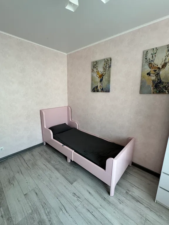 Квартира трёхкомнатная в Ленинградском, 63 м², Калининград — фото 13