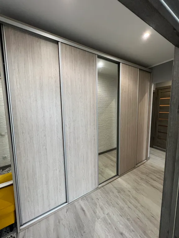 Квартира трёхкомнатная в Ленинградском, 63 м², Калининград — фото 19