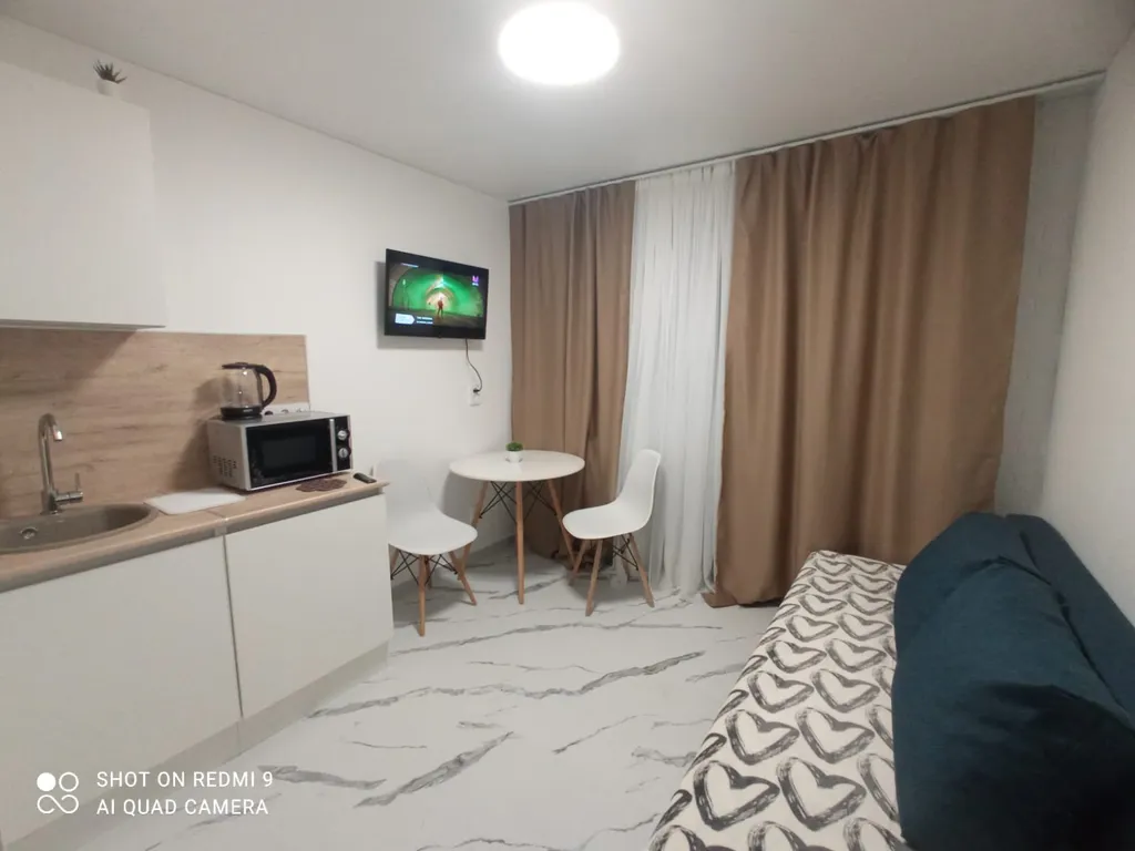 Апартаменты однокомнатные в Верх-Исетском, 16 м², Екатеринбург — кухня, фото 2