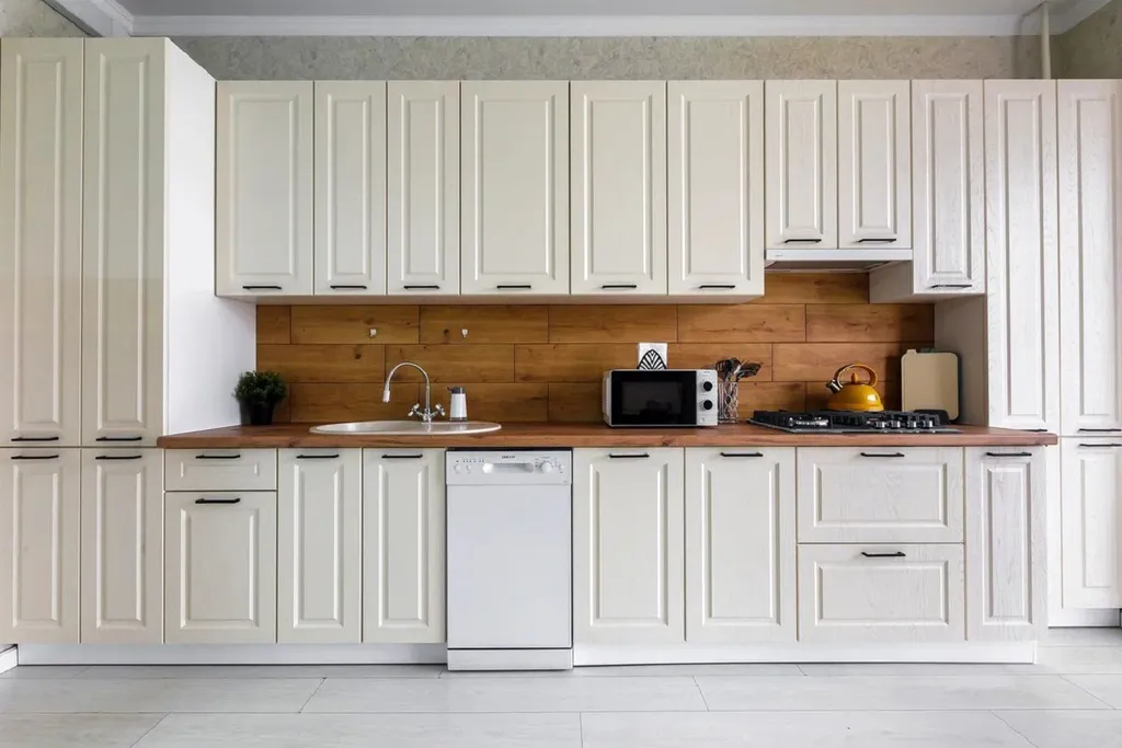 Квартира двухкомнатная на улице Нелюбина, 50 м², Ессентуки — кухня, фото 2