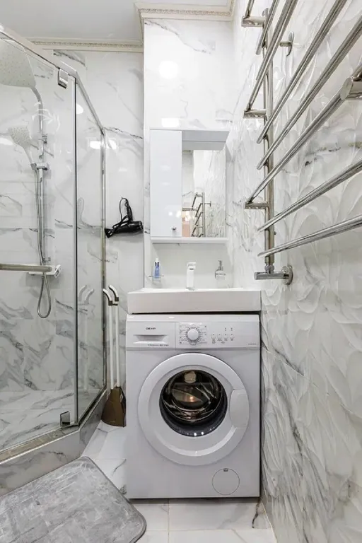 Квартира двухкомнатная на улице Нелюбина, 50 м², Ессентуки — ванная комната
