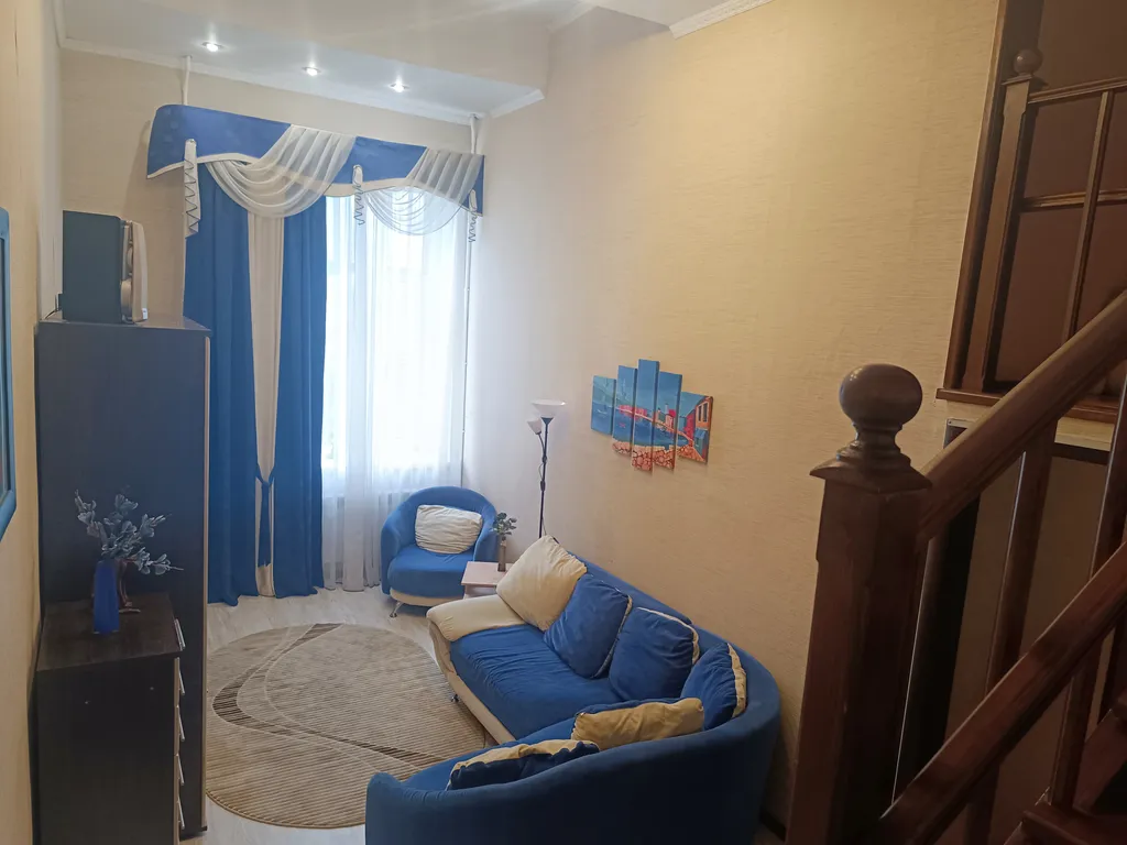 Квартира однокомнатная на проспекте Октябрьском, 68 м², Псков — фото 10