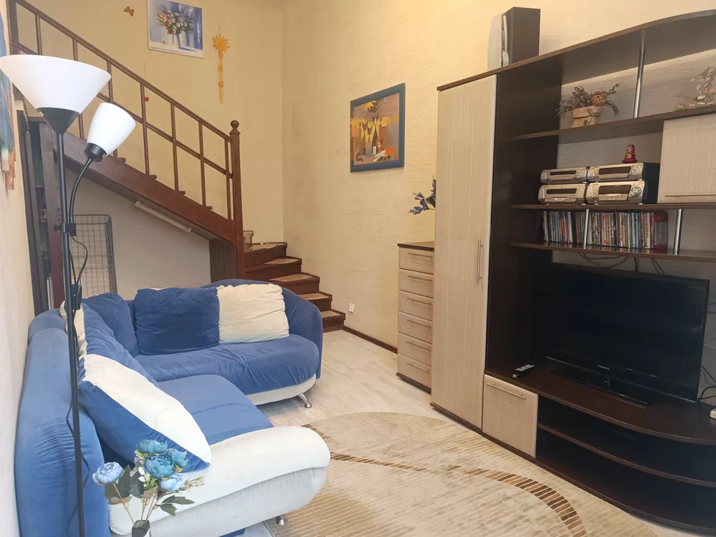 Квартира однокомнатная на проспекте Октябрьском, 68 м², Псков — фото 11