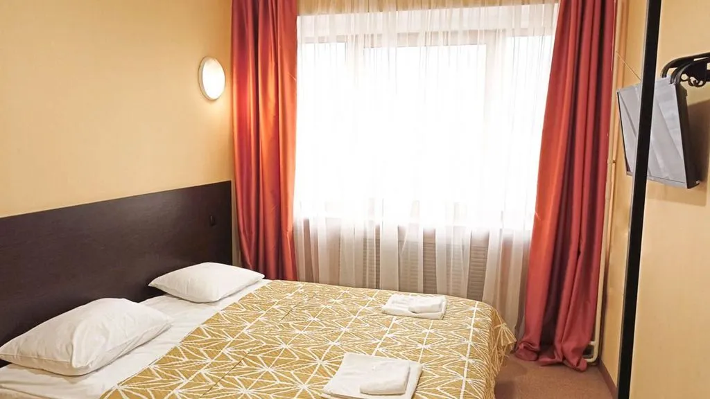 Двухместный номер с 1 кроватью стандарт — SMART HOTEL Челябинск, фото 1 из 5