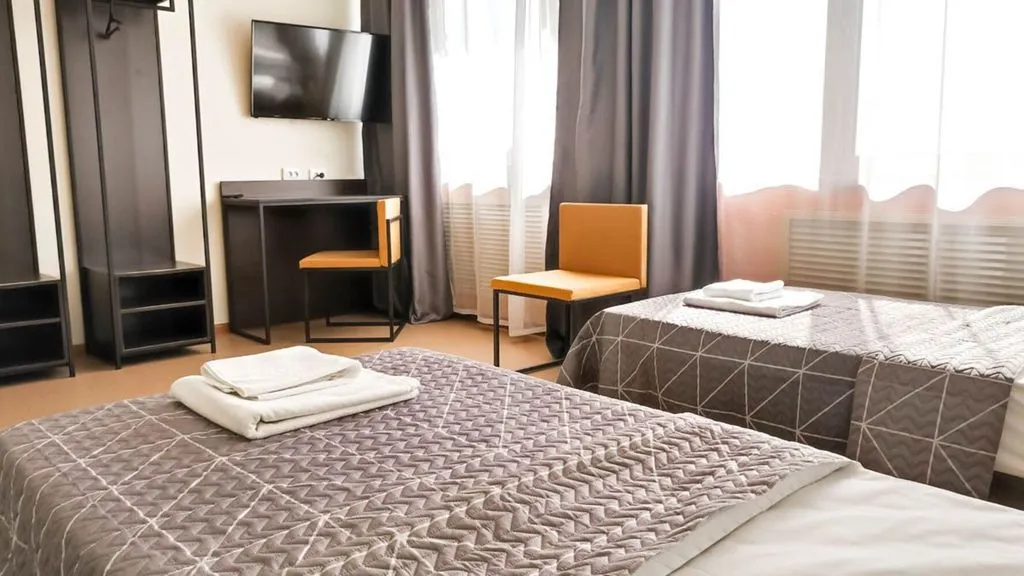 Четырёхместный номер стандарт — SMART HOTEL Челябинск, фото 3 из 5