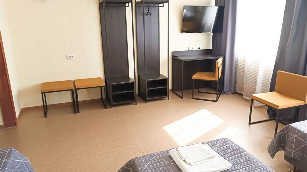 Четырёхместный номер стандарт — SMART HOTEL Челябинск, фото 5 из 5