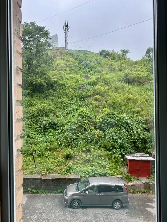 Квартира двухкомнатная на улице Луговой, 43 м², Владивосток — фото 13