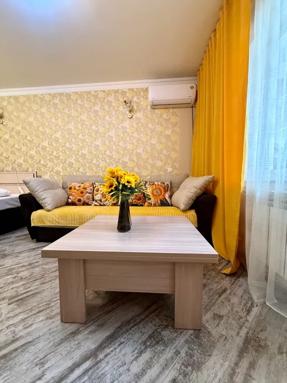 Квартира однокомнатная у Студенческой, в Ленинском, 33 м², Новосибирск — спальня, фото 2
