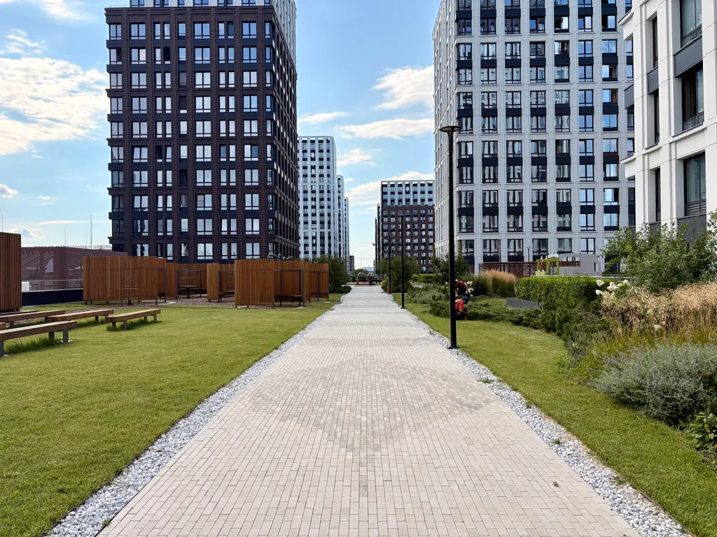 Квартира однокомнатная в Ново-Савиновском, 30 м², Казань — двор, фото 2