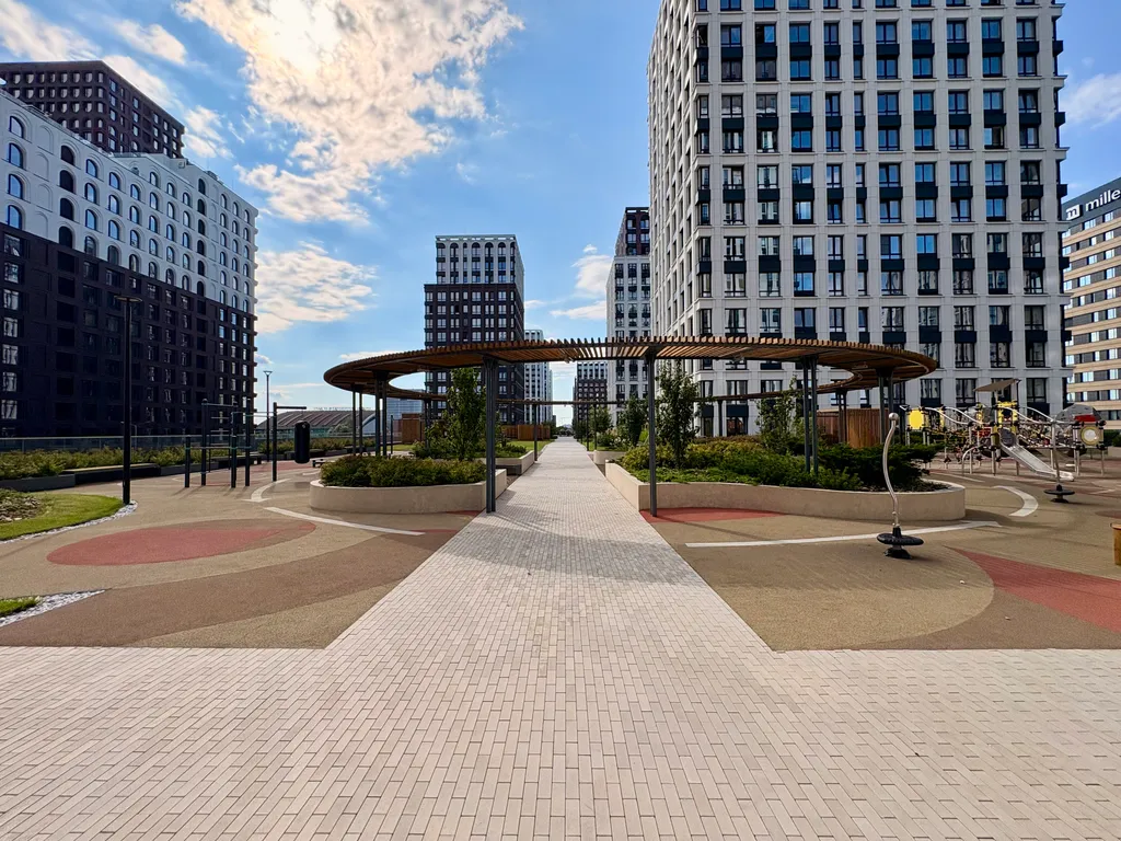 Квартира однокомнатная в Ново-Савиновском, 30 м², Казань — двор, фото 3
