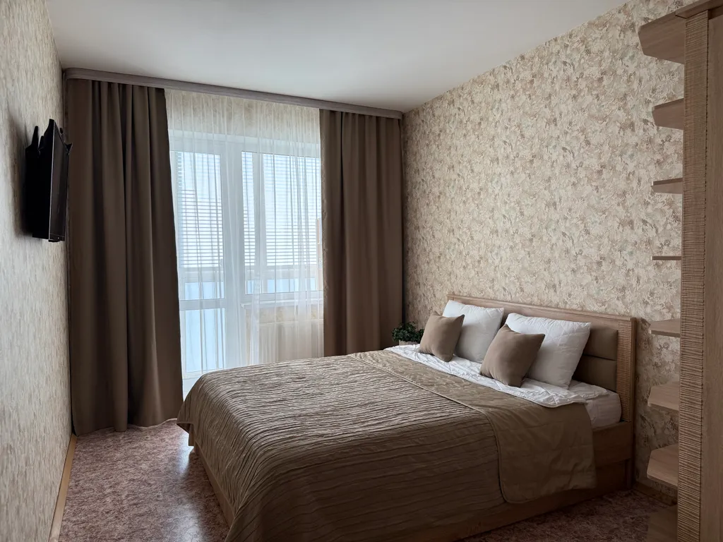 Квартира двухкомнатная на улице Большой Московской, 55 м², Великий Новгород — фото 3