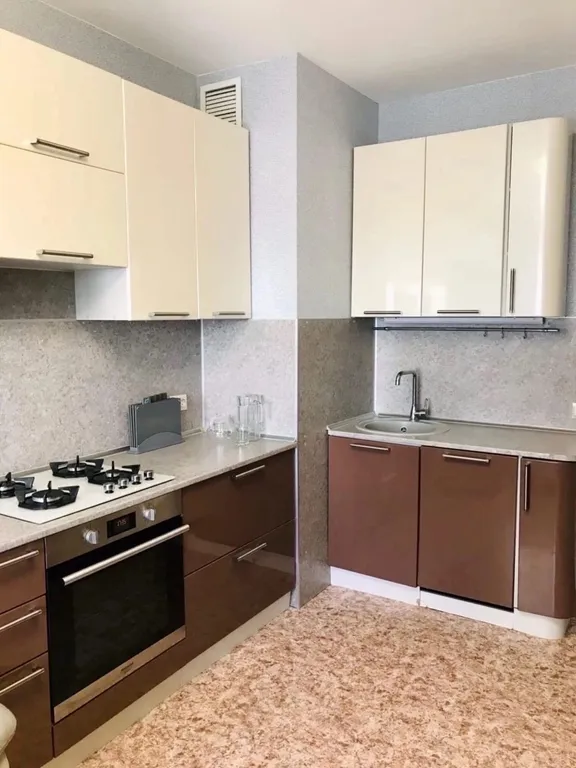 Квартира двухкомнатная на улице Большой Московской, 55 м², Великий Новгород — фото 8