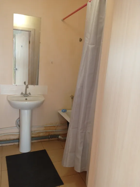 Квартира однокомнатная на улице Александра Козицына, 33 м², Верхняя Пышма — ванная комната