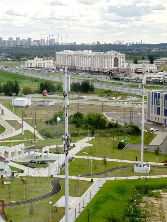 Квартира однокомнатная на улице Александра Козицына, 33 м², Верхняя Пышма — вид из окна, фото 6