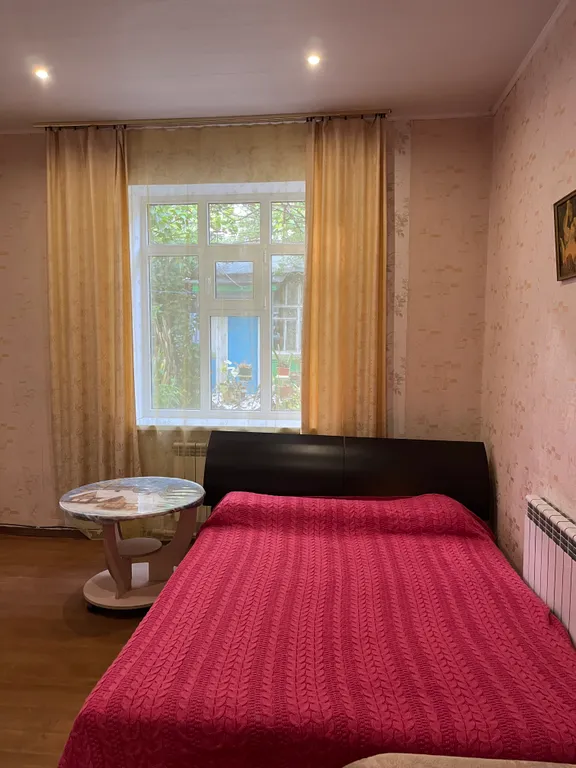 Квартира однокомнатная на улице Гоголи, 48 м², Ессентуки — спальня, фото 2