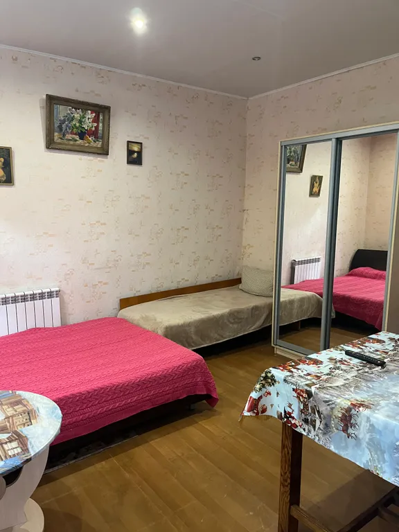 Квартира однокомнатная на улице Гоголи, 48 м², Ессентуки — спальня, фото 3