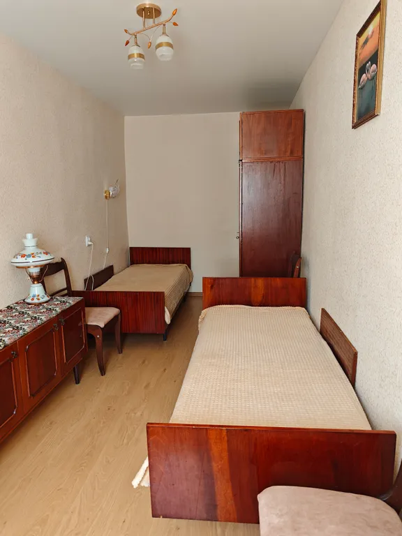 Квартира двухкомнатная в Нахимовском, 42 м², Севастополь — спальня, фото 2
