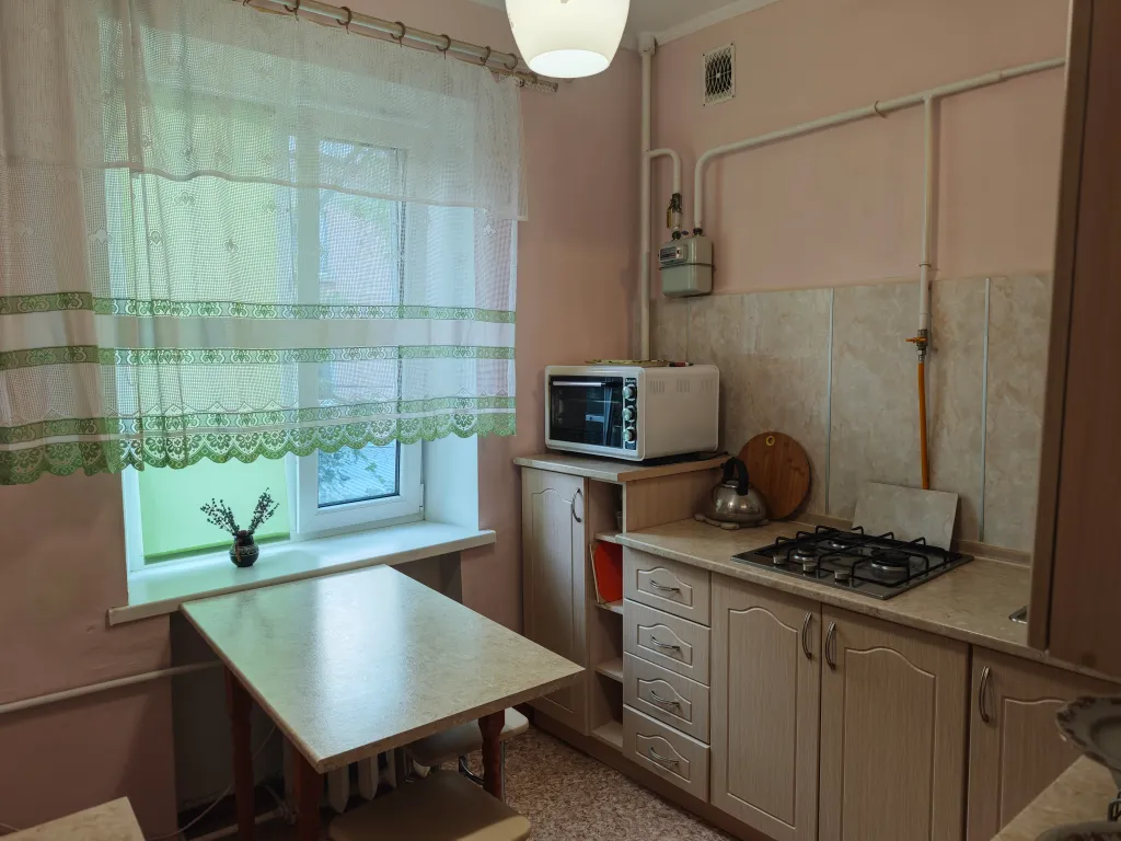 Квартира двухкомнатная в Нахимовском, 42 м², Севастополь — кухня, фото 2