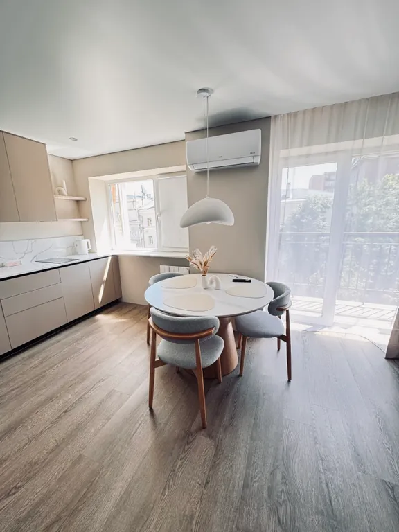 Квартира однокомнатная в Фрунзенском, 31 м², Владивосток — кухня