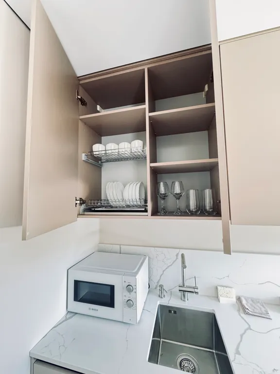 Квартира однокомнатная в Фрунзенском, 31 м², Владивосток — кухня, фото 3