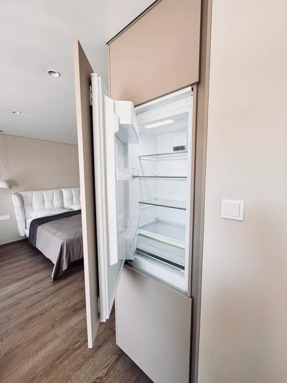 Квартира однокомнатная в Фрунзенском, 31 м², Владивосток — кухня, фото 5