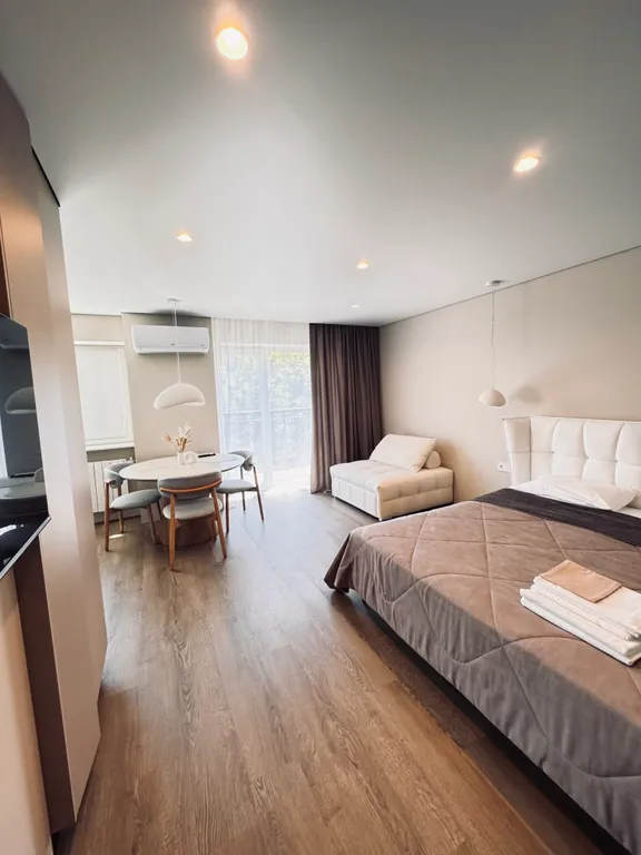 Квартира однокомнатная в Фрунзенском, 31 м², Владивосток — спальня, фото 3
