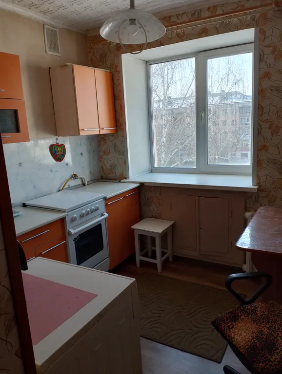Квартира однокомнатная у Чкаловской, в Химмаше, 31 м², Екатеринбург — кухня, фото 2