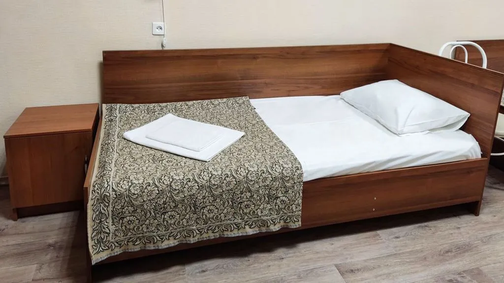 Четырёхместный номер эконом — Smart Hotel Миасс, фото 2 из 5