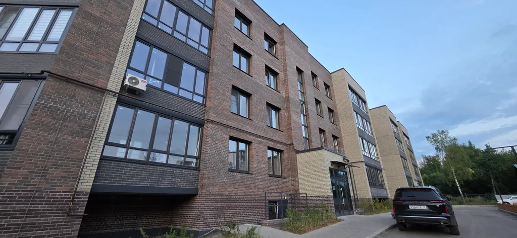 Квартира однокомнатная на улице 2-я Новостройке, 44 м², Ярославль — двор, фото 2