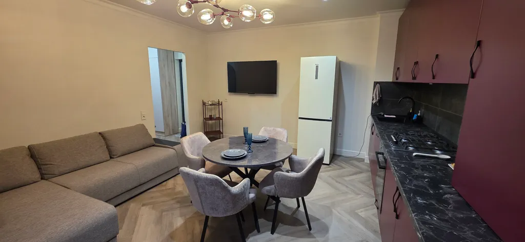 Квартира однокомнатная на улице 2-я Новостройке, 44 м², Ярославль — кухня, фото 2