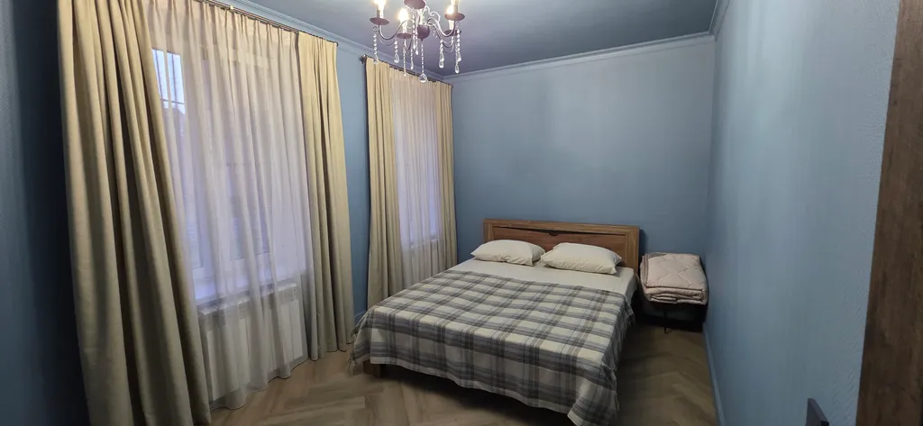 Квартира однокомнатная на улице 2-я Новостройке, 44 м², Ярославль — спальня, фото 2