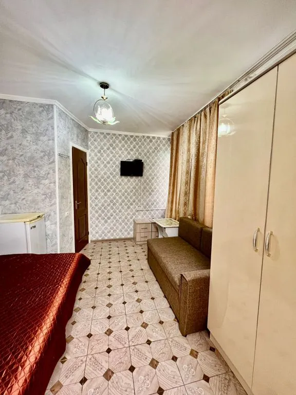 (10) Уютный номер для трёх гостей (свой санузел и душ)