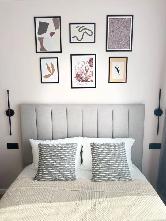 Апартаменты ЛАФА5 с лоджией для  1-2 человек