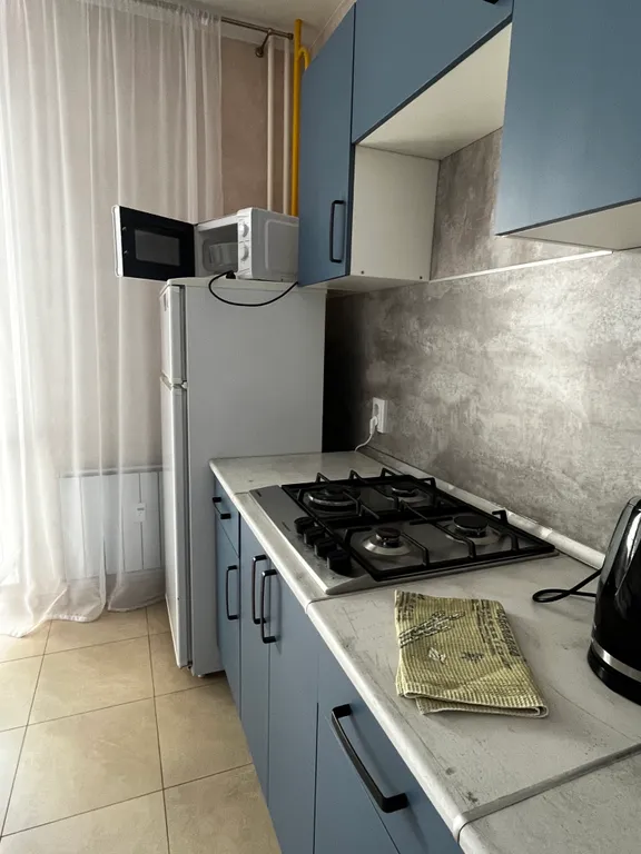 Квартира однокомнатная на улице Татищева, 33 м², Придорожный — кухня, фото 3