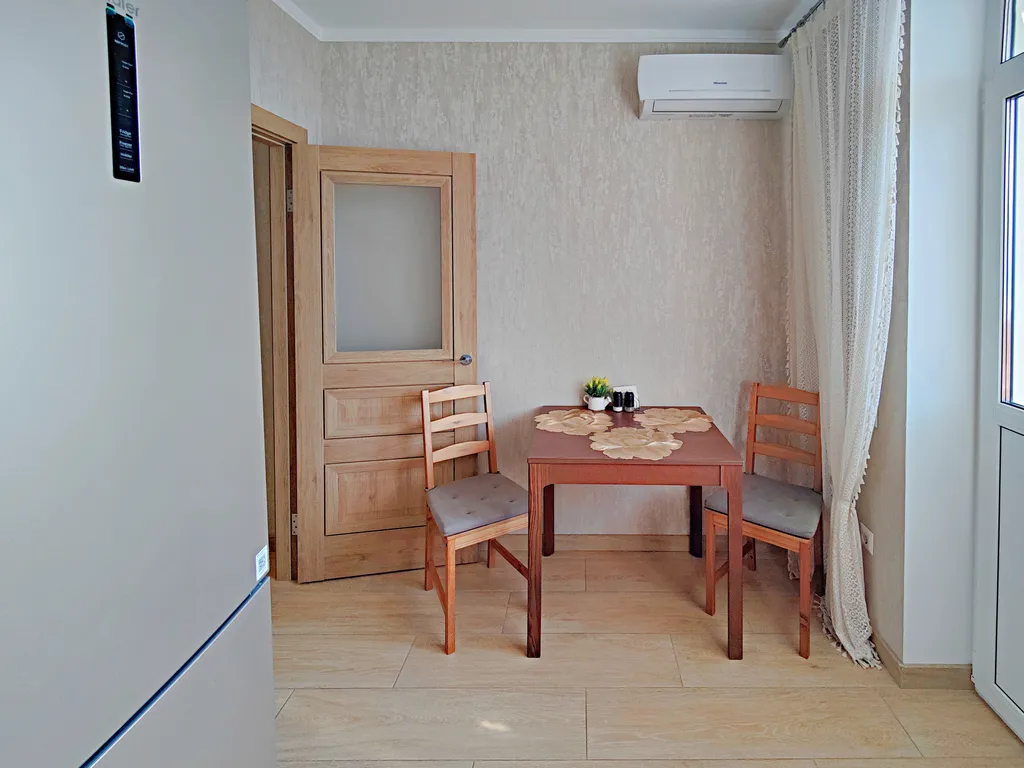 Квартира однокомнатная в Промышленном, 42 м², Самара — кухня, фото 6
