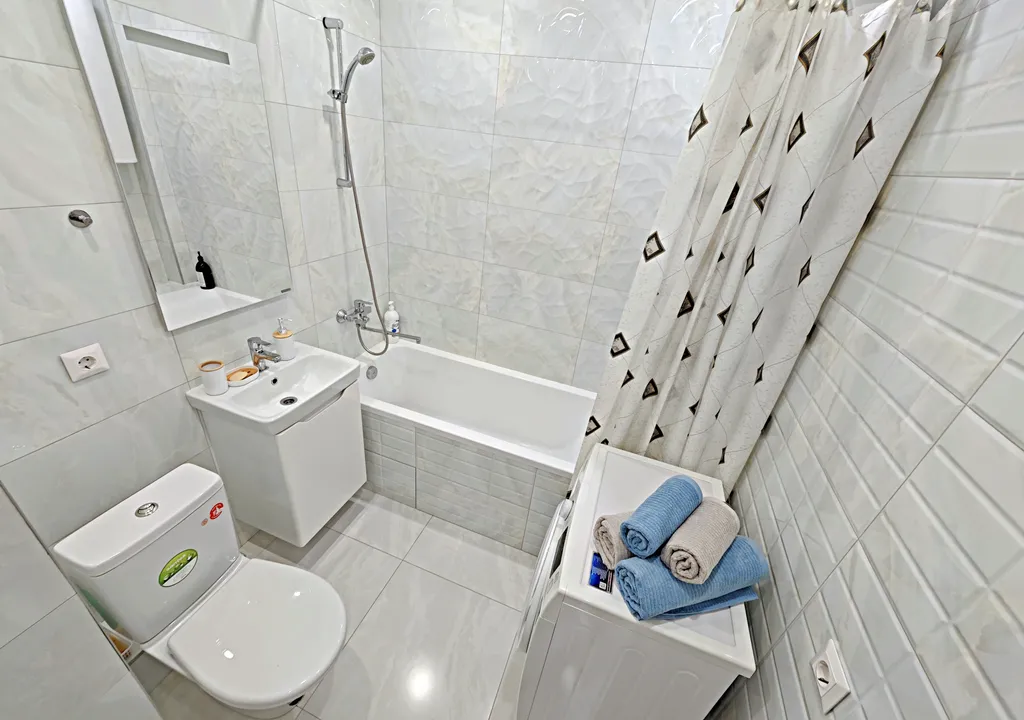 Квартира однокомнатная в Промышленном, 42 м², Самара — ванная комната, фото 2