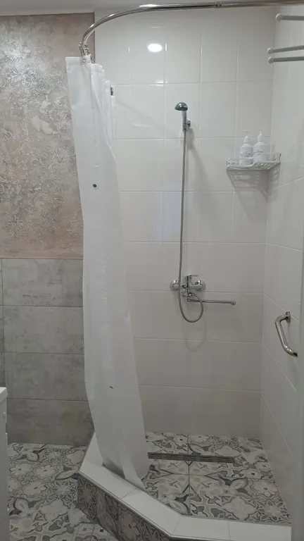 Квартира однокомнатная на улице Привокзальной, 42 м², Ростов-на-Дону — ванная комната