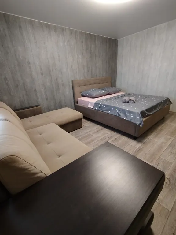 Квартира однокомнатная в Кировском, 38 м², Саратов — спальня, фото 10