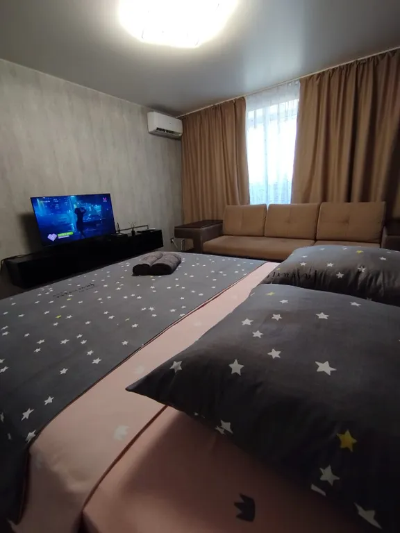 Квартира однокомнатная в Кировском, 38 м², Саратов — спальня, фото 8