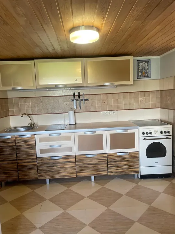 Уютный дом в отличном местоположении