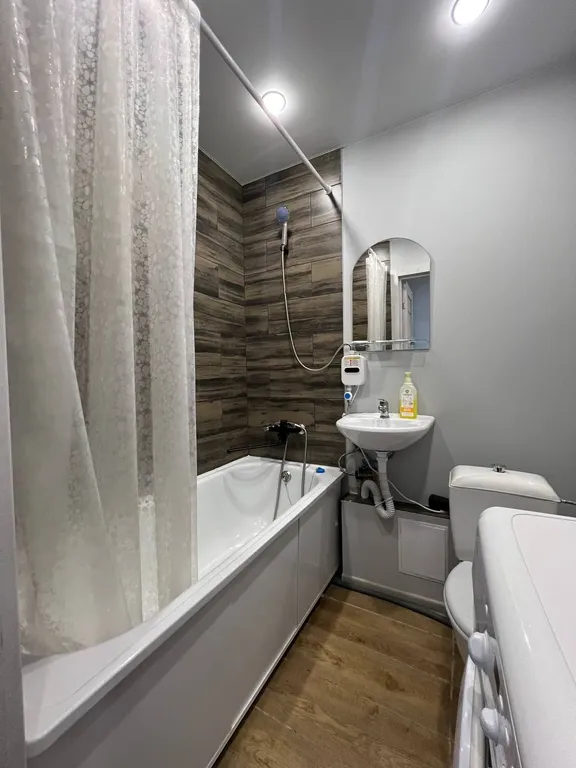 Апартаменты однокомнатные у Горьковской, в Кузнечихе, 35 м², Нижний Новгород — ванная комната