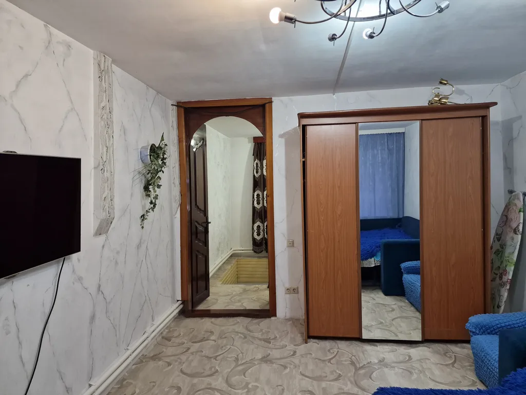Квартира двухкомнатная в Куйбышевском, 47 м², Иркутск — спальня, фото 3